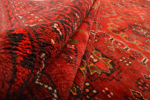 Khan Mohammadi Red Hand Knotted 68 X 98 Area Rug 100-76123 Image 5