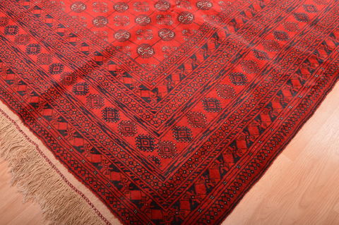 Khan Mohammadi Red Hand Knotted 84 X 114 Area Rug 100-76130 Image 3