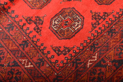Khan Mohammadi Red Hand Knotted 35 X 66 Area Rug 100-76138 Image 4