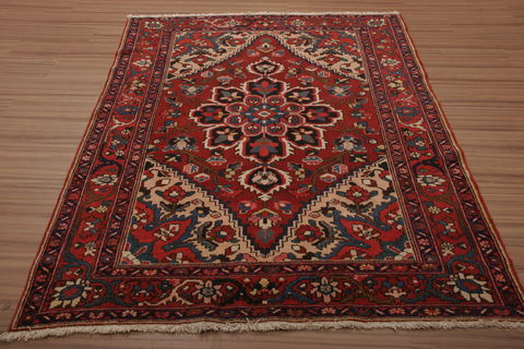 Bakhtiar Multicolor Hand Knotted 53 X 70 Area Rug 253-76168 Image 2