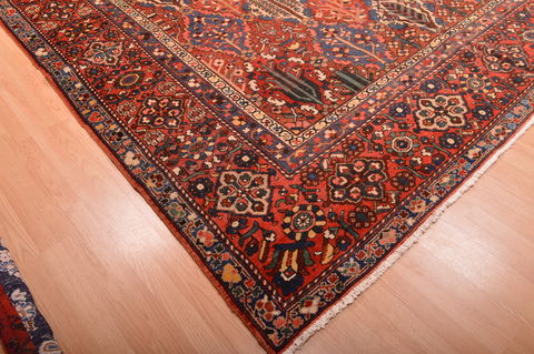 Bakhtiar Red Hand Knotted 104 X 122 Area Rug 100-76175 Image 11