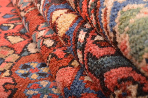 Bakhtiar Red Hand Knotted 104 X 122 Area Rug 100-76175 Image 15