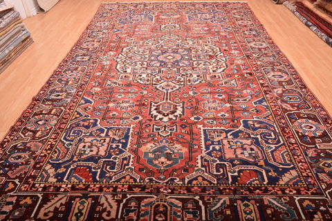 Bakhtiar Brown Hand Knotted 98 X 151 Area Rug 100-76290 Image 2