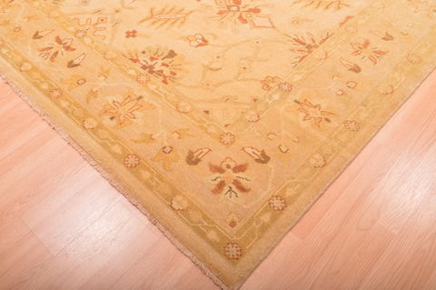 Ziegler Beige Hand Knotted 81 X 100 Area Rug 100-76312 Image 7