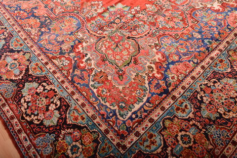 Moshk Abad Red Hand Knotted 106 X 166 Area Rug 100-76325 Image 10