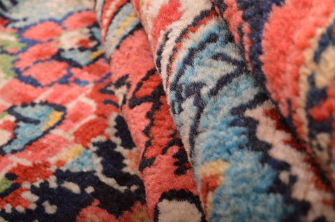 Moshk Abad Red Hand Knotted 106 X 166 Area Rug 100-76325 Image 14
