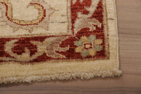 Sarouk Multicolor Hand Knotted 24 X 28 Area Rug 155-76366 Image 3