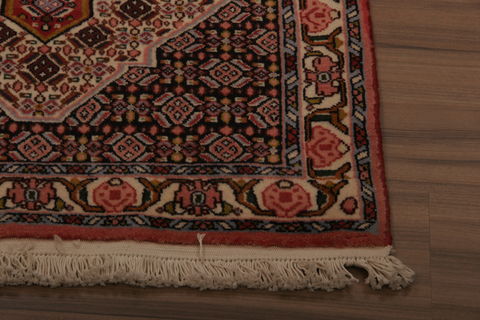 Sanandaj Multicolor Hand Knotted 25 X 33 Area Rug 155-76368 Image 3