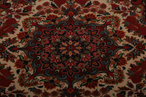 Sarouk Multicolor Hand Knotted 24 X 34 Area Rug 155-76377 Image 3