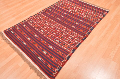 Kilim Red Hand Knotted 39 X 61 Area Rug 100-76443 Image 6