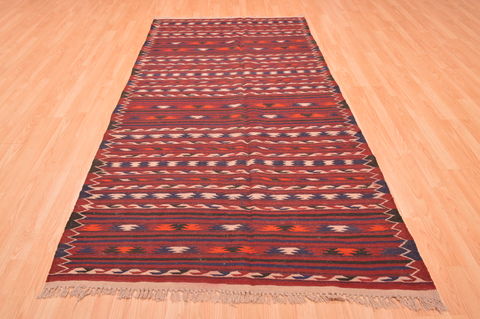 Kilim Red Hand Knotted 47 X 92 Area Rug 100-76456 Image 5