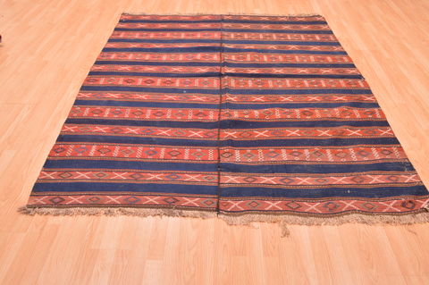 Kilim Red Hand Knotted 62 X 74 Area Rug 100-76488 Image 3