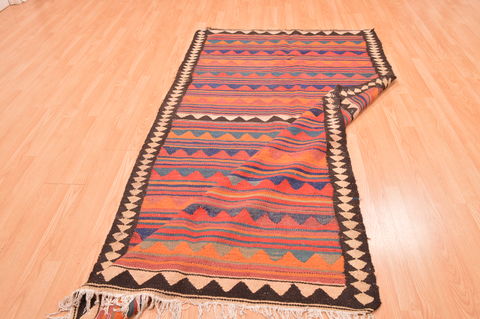 Kilim Beige Hand Knotted 47 X 84 Area Rug 100-76507 Image 7