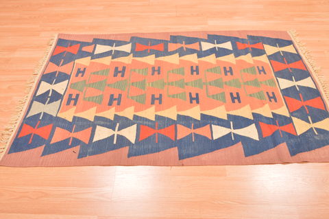 Kilim Red Hand Knotted 38 X 510 Area Rug 100-76509 Image 4