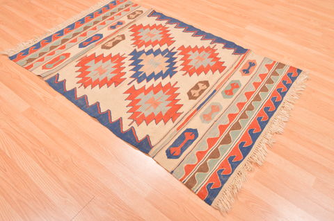 Kilim Beige Hand Knotted 37 X 56 Area Rug 100-76559 Image 3