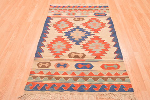Kilim Beige Hand Knotted 37 X 56 Area Rug 100-76559 Image 4