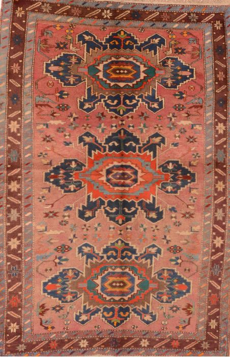 Daghestan Brown Hand Knotted 46 X 68 Area Rug 100-89765 Image 0