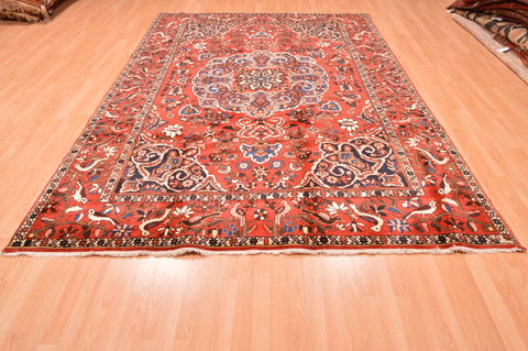 Bakhtiar Red Hand Knotted 70 X 105 Area Rug 100-89787 Image 4
