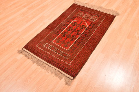 Baluch Red Hand Knotted 30 X 47 Area Rug 100-89820 Image 2