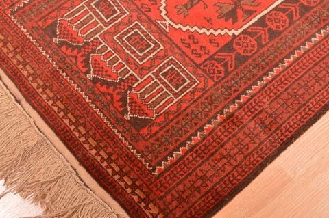 Baluch Red Hand Knotted 30 X 47 Area Rug 100-89820 Image 8