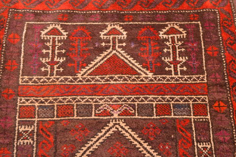Baluch Red Hand Knotted 30 X 47 Area Rug 100-89821 Image 4