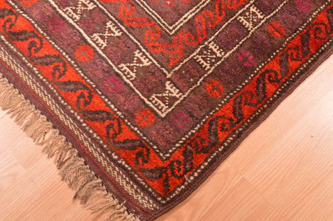 Baluch Red Hand Knotted 30 X 47 Area Rug 100-89821 Image 5
