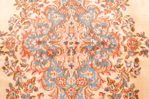 Kerman Beige Hand Knotted 106 X 155 Area Rug 100-89840 Image 12