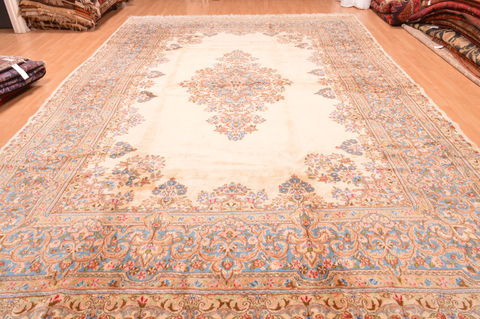 Kerman Beige Hand Knotted 106 X 155 Area Rug 100-89840 Image 4