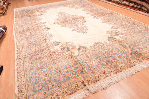 Kerman Beige Hand Knotted 106 X 155 Area Rug 100-89840 Image 5