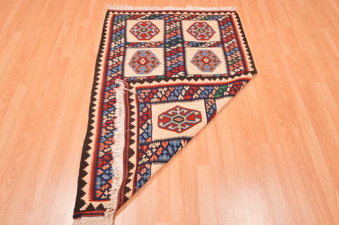 Kilim Multicolor Flat Woven 32 X 50 Area Rug 100-89883 Image 10
