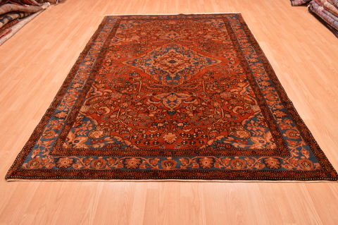 Nahavand Brown Hand Knotted 67 X 97 Area Rug 100-89889 Image 1