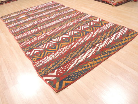 Kilim Red Flat Woven 62 X 116 Area Rug 100-89890 Image 3