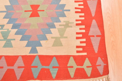 Kilim Red Hand Knotted 38 X 57 Area Rug 100-89904 Image 10