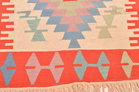 Kilim Red Hand Knotted 38 X 57 Area Rug 100-89904 Image 12