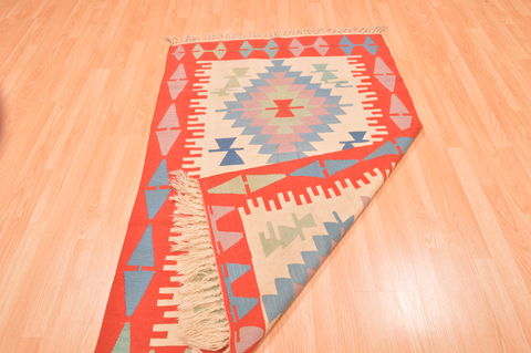 Kilim Red Hand Knotted 38 X 57 Area Rug 100-89904 Image 13