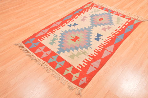 Kilim Red Hand Knotted 38 X 57 Area Rug 100-89904 Image 2