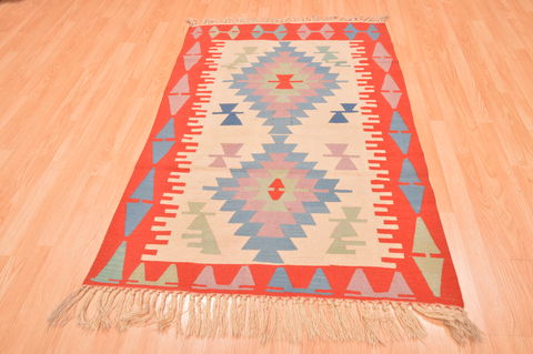 Kilim Red Hand Knotted 38 X 57 Area Rug 100-89904 Image 4