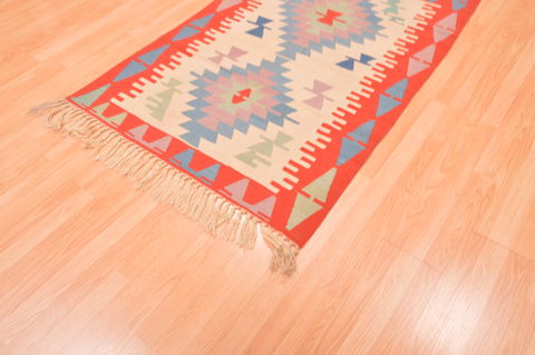 Kilim Red Hand Knotted 38 X 57 Area Rug 100-89904 Image 6