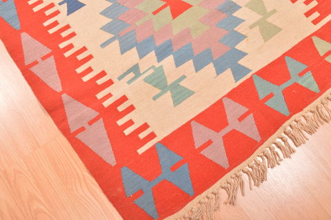 Kilim Red Hand Knotted 38 X 57 Area Rug 100-89904 Image 9