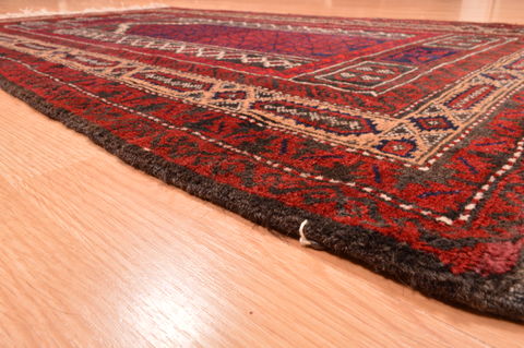 Baluch Red Hand Knotted 30 X 47 Area Rug 100-89921 Image 9