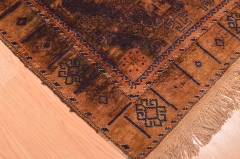 Baluch Brown Hand Knotted 30 X 47 Area Rug 100-89932 Image 4