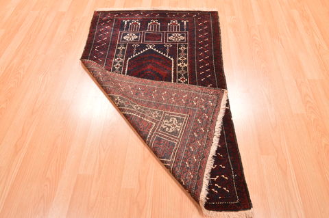 Baluch Red Hand Knotted 30 X 47 Area Rug 100-89939 Image 10