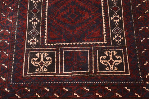 Baluch Red Hand Knotted 30 X 47 Area Rug 100-89939 Image 12