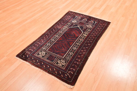 Baluch Red Hand Knotted 30 X 47 Area Rug 100-89939 Image 2