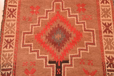 Baluch Beige Hand Knotted 29 X 47 Area Rug 100-89942 Image 11