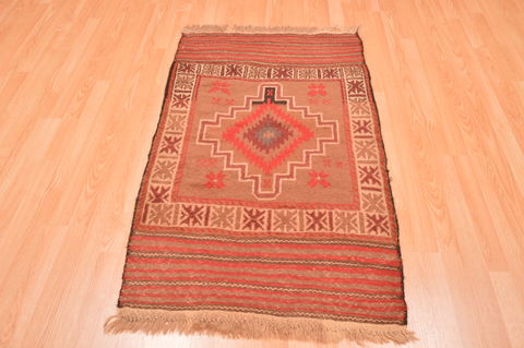Baluch Beige Hand Knotted 29 X 47 Area Rug 100-89942 Image 4