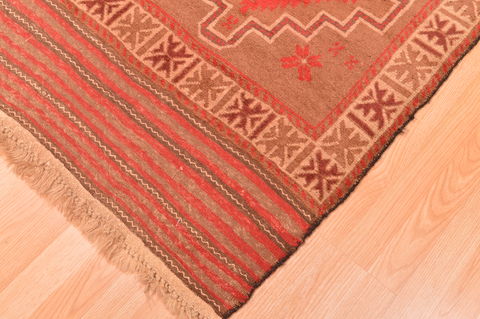 Baluch Beige Hand Knotted 29 X 47 Area Rug 100-89942 Image 7