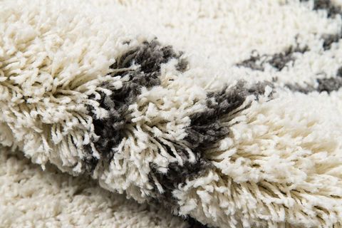 Momeni MAYA White 70 X 90 Area Rug MAYA0MAY-1IVY7A9A 804-93337 Image 3