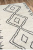 Momeni MAYA White 70 X 90 Area Rug MAYA0MAY-1IVY7A9A 804-93337 Thumb 2